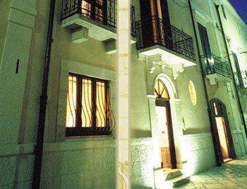 Hotel Palazzo D'Erchia Conversano Dış mekan fotoğraf